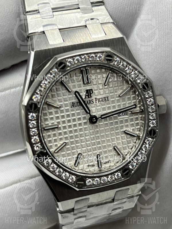 Фото 4 - Audemars Piguet Royal Oak 33mm 67651ST.ZZ.1261ST.01