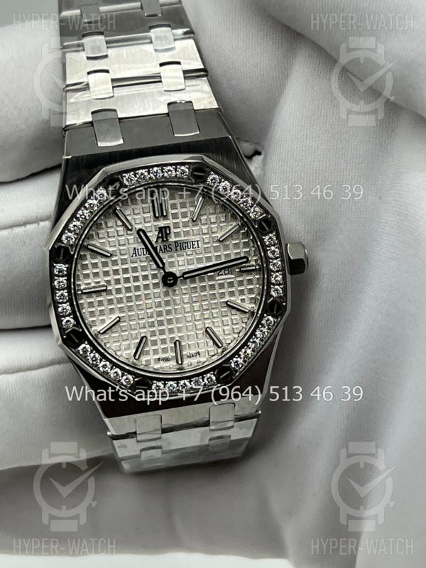 Фото 6 - Audemars Piguet Royal Oak 33mm 67651ST.ZZ.1261ST.01