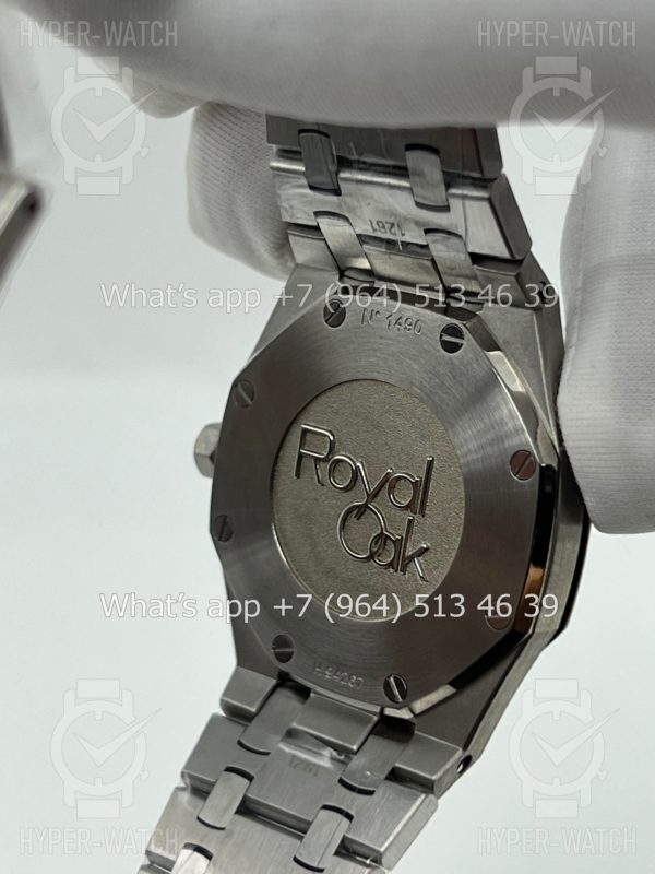 Фото 13 - Audemars Piguet Royal Oak 33mm 67651ST.ZZ.1261ST.01