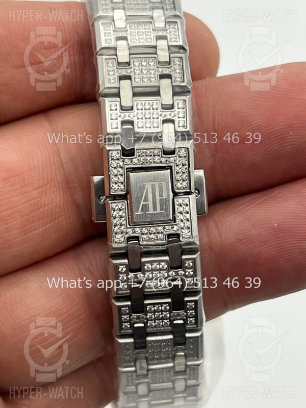 Фото 7 - Audemars Piguet Royal Oak 33mm 67652BC.ZZ.1262BC.01