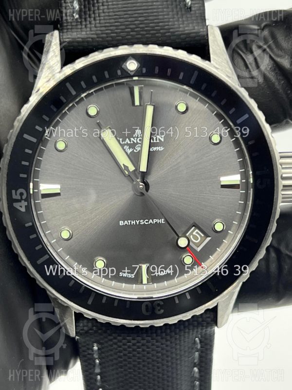 Фото 13 - Blancpain Fifty Fathoms Bathyscaphe 43mm 5000 1110 B52A