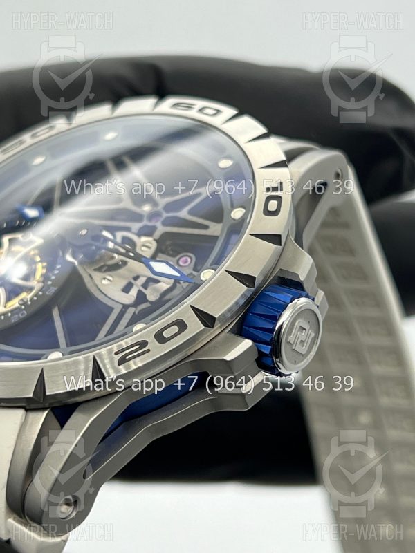 Фото 6 - Roger Dubuis Excalibur 45mm Flying Tourbillon White Blue