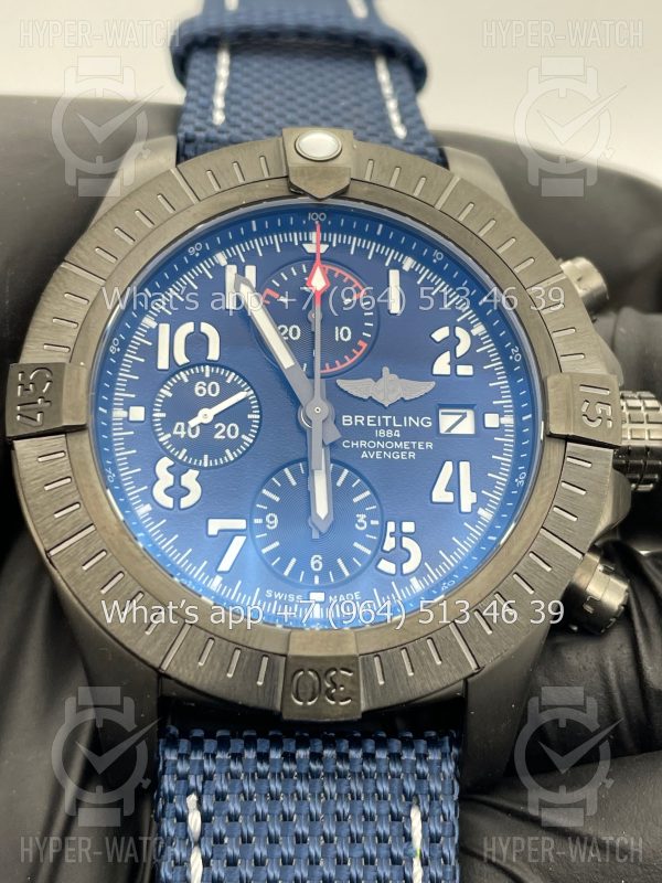 Фото 5 - Breitling Avenger Chronograph 45 Night Mission V13375101C1X1