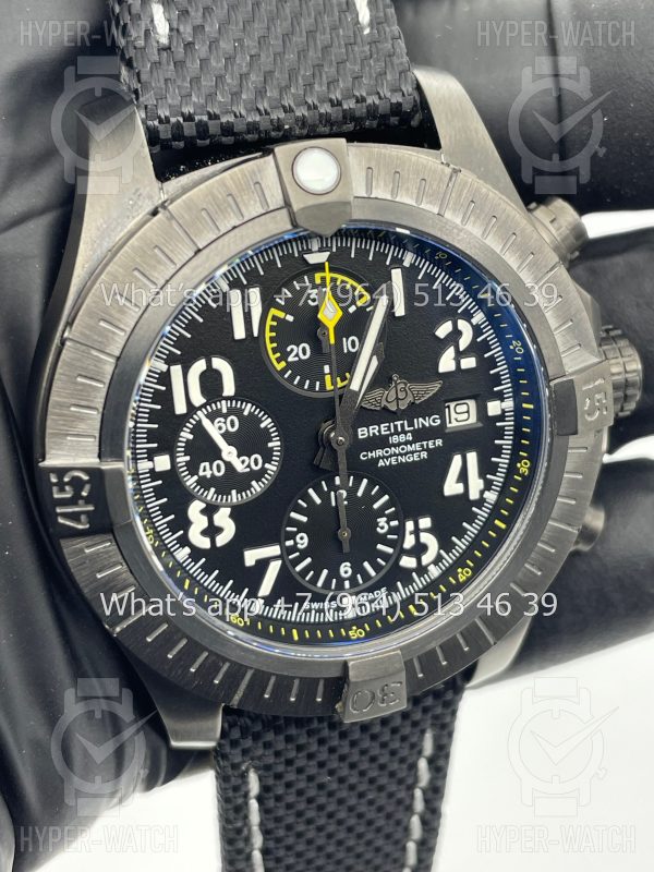 Фото 3 - Breitling Avenger Chronograph 45 Night Mission V13317101B1X1