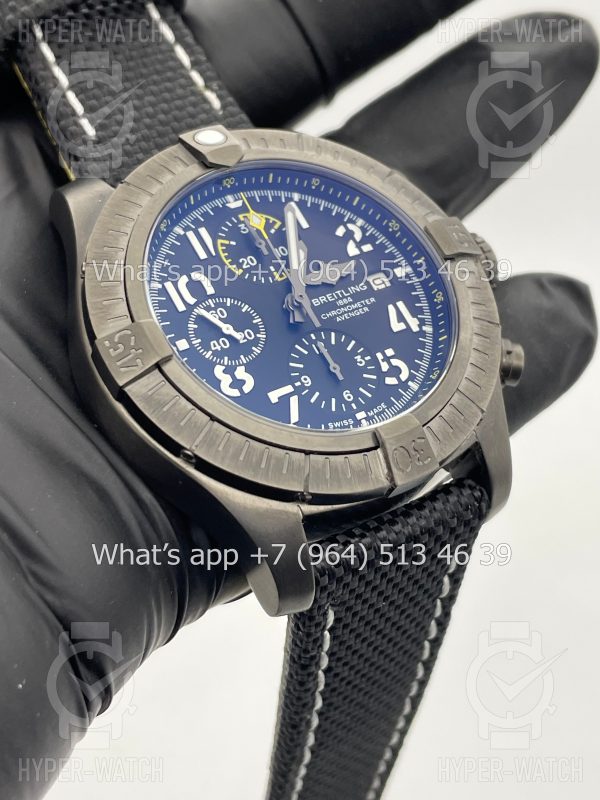 Фото 8 - Breitling Avenger Chronograph 45 Night Mission V13317101B1X1