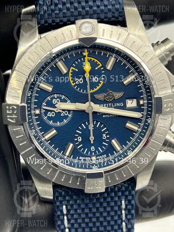 Фото 2 - Breitling Avenger A13317101C1X2