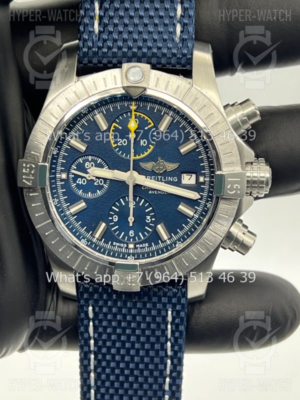 Фото 5 - Breitling Avenger A13317101C1X2