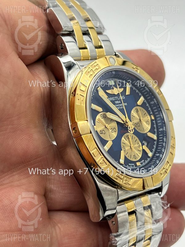 Фото 5 - Breitling Chronomat 44 CB0110121C1C1