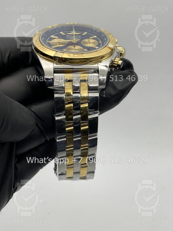 Фото 5 - Breitling Chronomat 44mm CB0110121C1C1