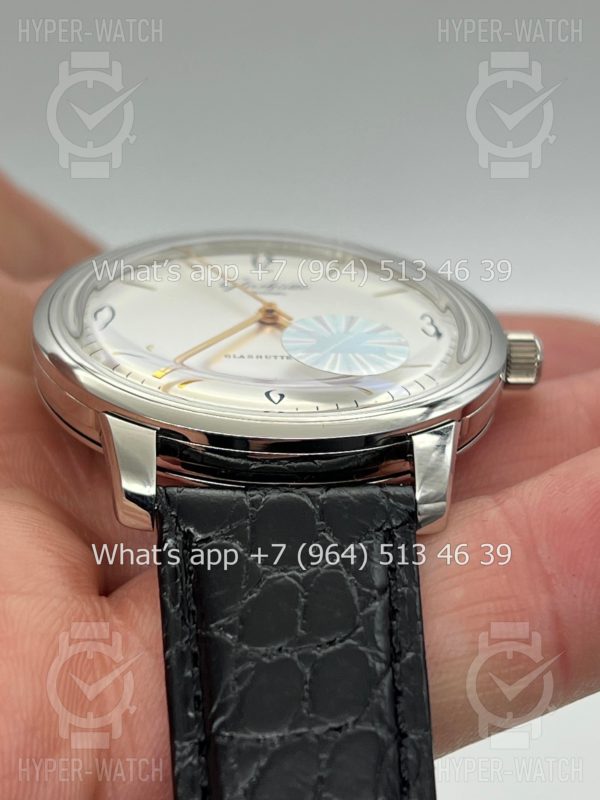 Фото 4 - Glashutte Original Senator Sixties 1-39-52-01-02-04