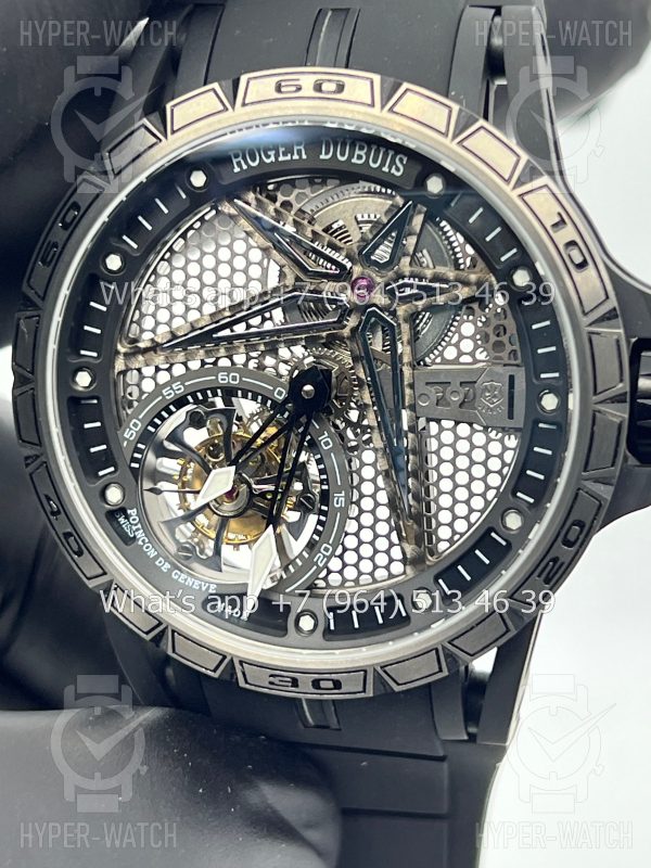 Фото 2 - Roger Dubuis Excalibur 39mm Spider Flying Tourbillon RDDBEX0815