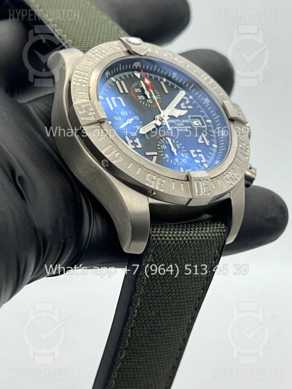 Фото 8 - Breitling Avenger Bandit 45mm E13383101