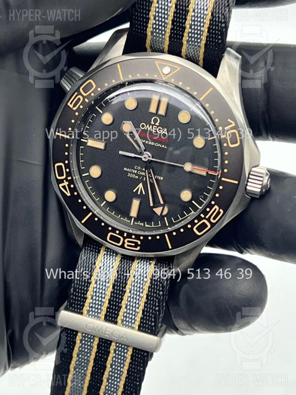 Фото 6 - Omega Seamaster Diver 300M 210.92.42.20.01.001 James Bond