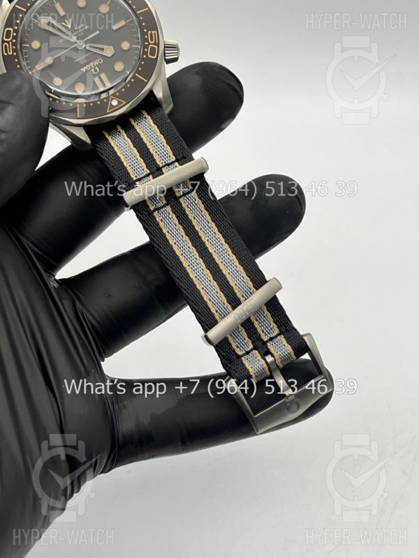 Фото 11 - Omega Seamaster Diver 300M 210.92.42.20.01.001 James Bond