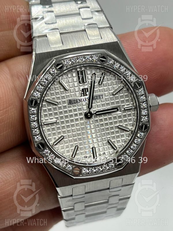 Фото 4 - Audemars Piguet Royal Oak 33mm 67651ST.ZZ.1261ST.01 Diamond