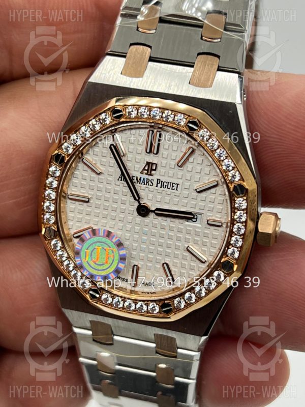 Фото 3 - Audemars Piguet Royal Oak 33mm 67651SR.ZZ.1261SR.01