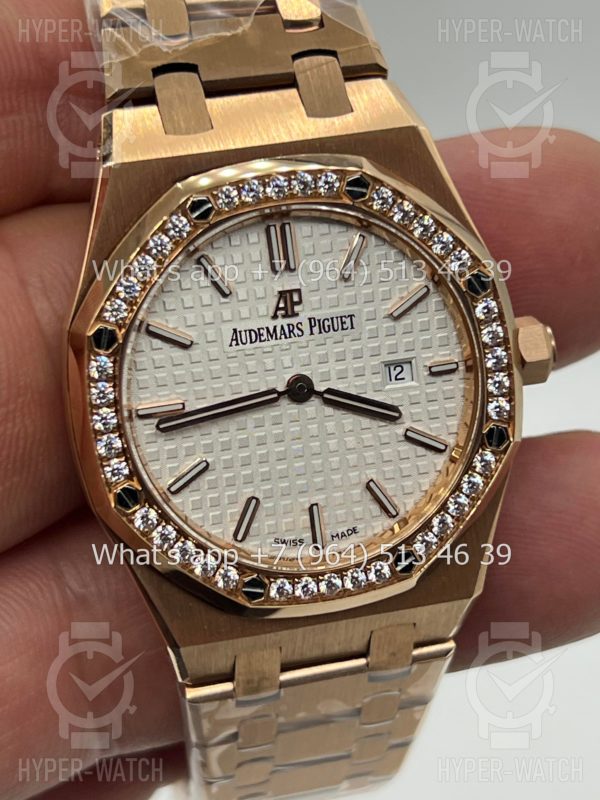 Фото 4 - Audemars Piguet Royal Oak 33mm 67651OR.ZZ.1261OR.01