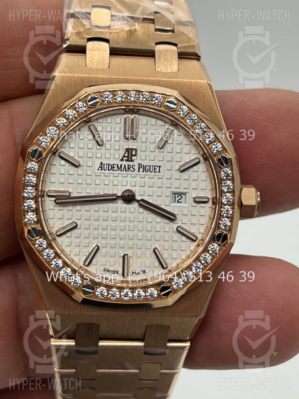 Фото 6 - Audemars Piguet Royal Oak 33mm 67651OR.ZZ.1261OR.01