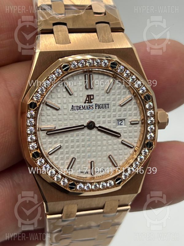 Фото 9 - Audemars Piguet Royal Oak 33mm 67651OR.ZZ.1261OR.01