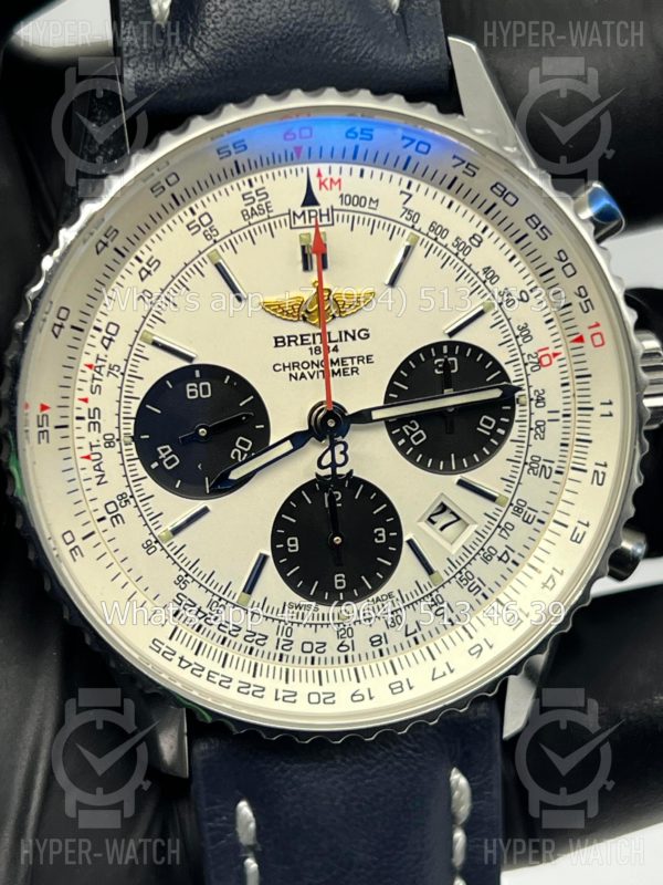 Фото 2 - Breitling Navitimer 42mm AB0120